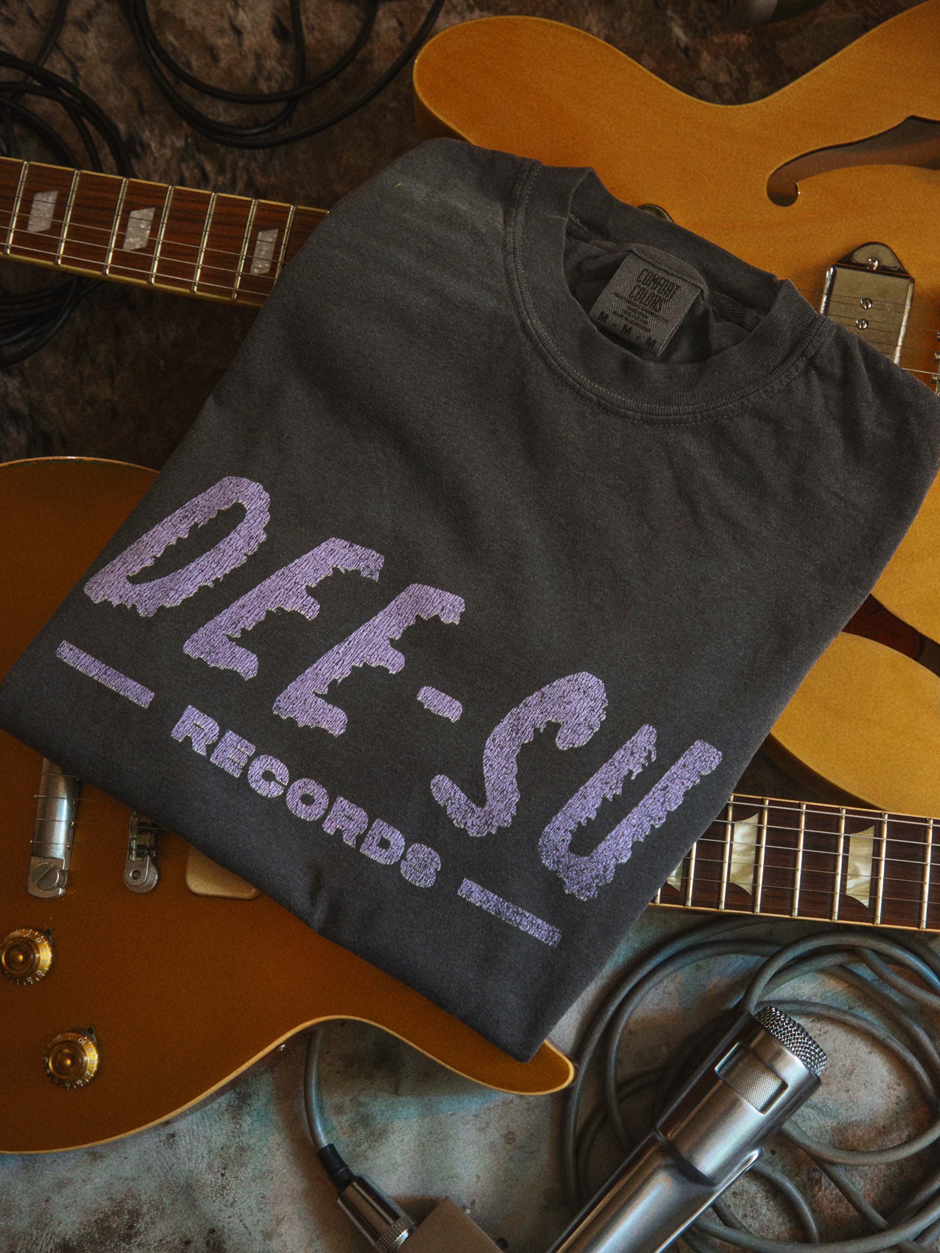 Dee-Su Distressed Unisex garment-dyed heavyweight t-shirt